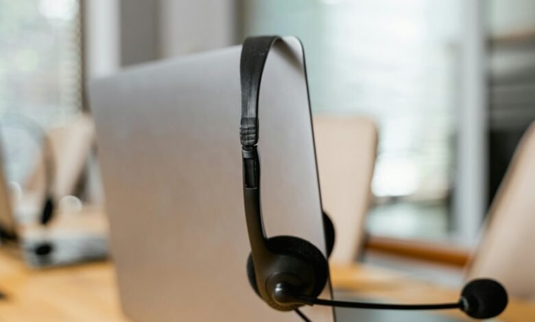 business hotline for tech